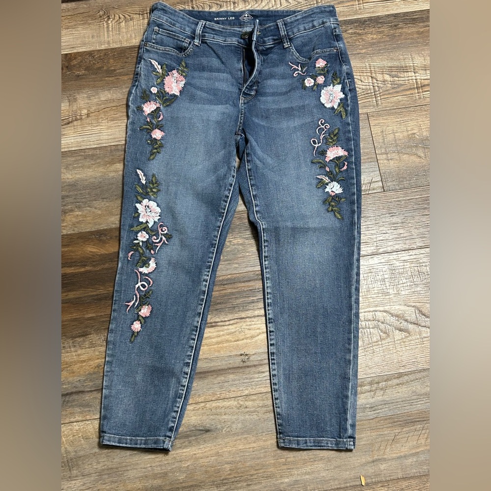 St. John's Bay Blue Floral Skinny Jeans